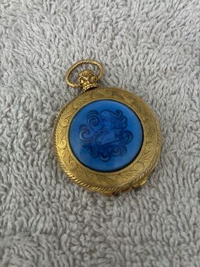 Max Factor solid perfume compact